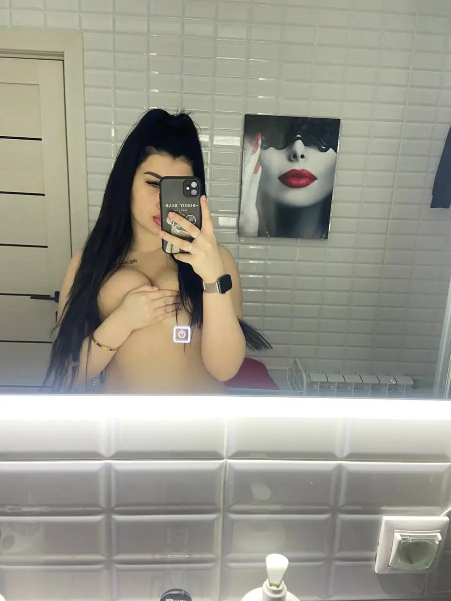 Alexandra escort in Dubai