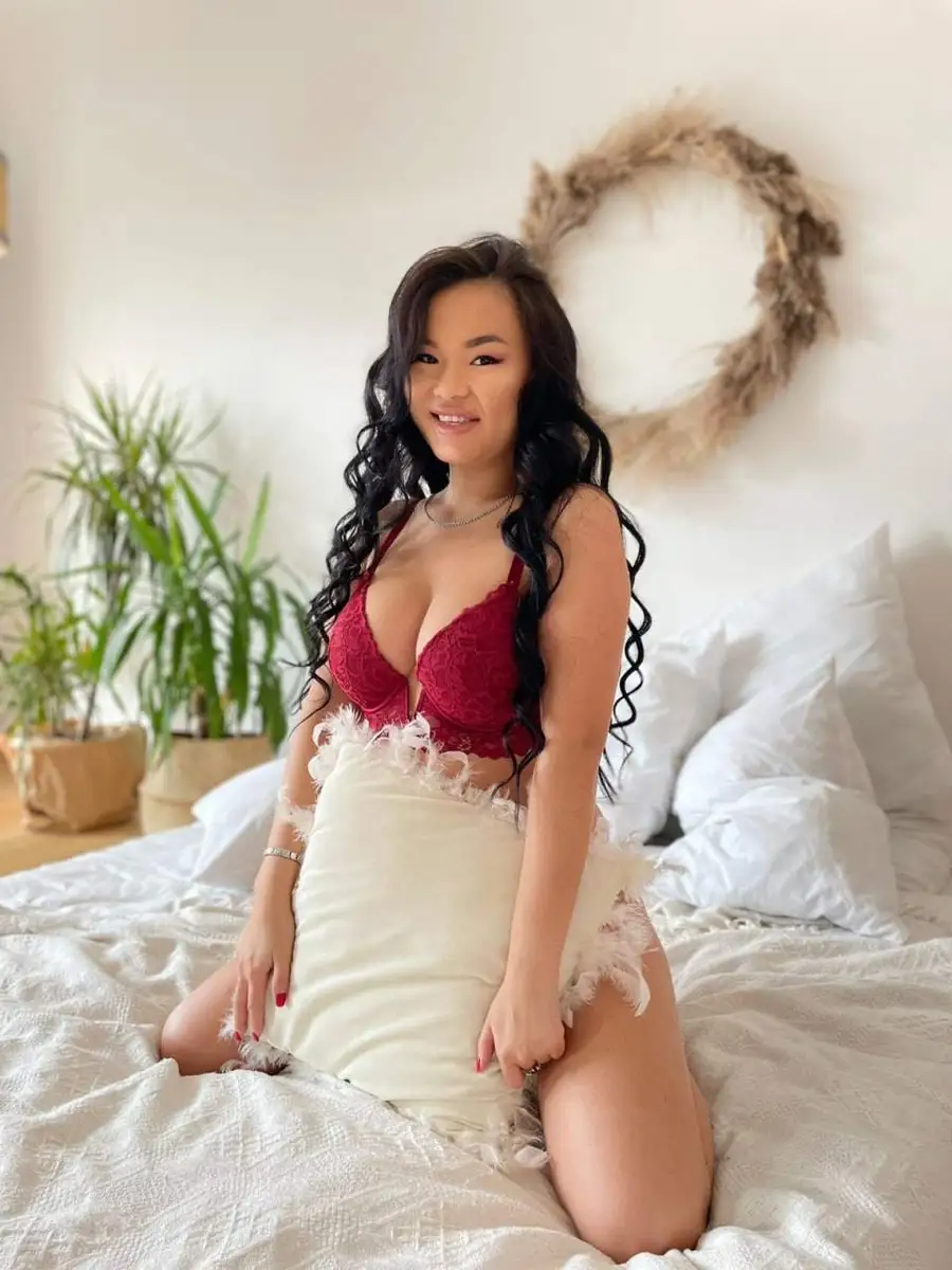 Altana escort in Dubai
