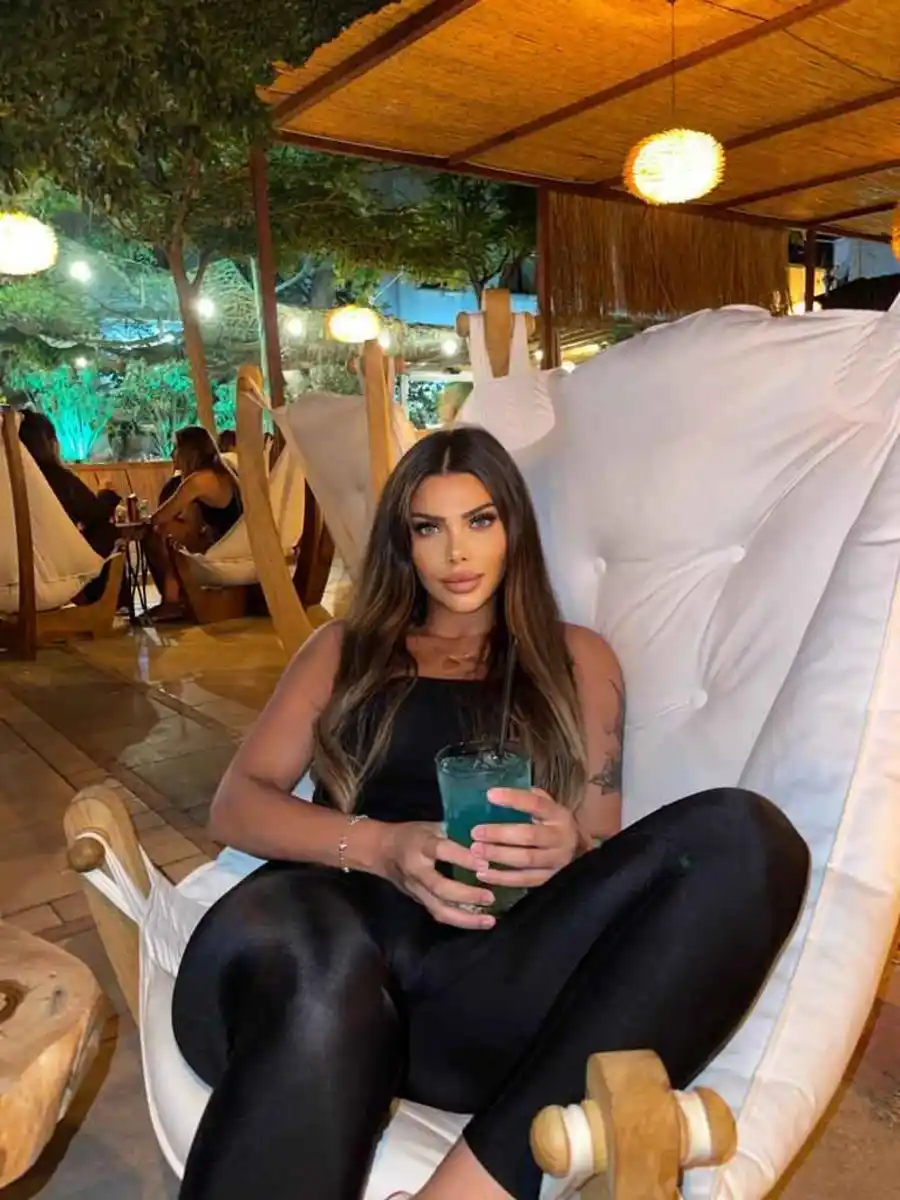 Bloom escort in Dubai