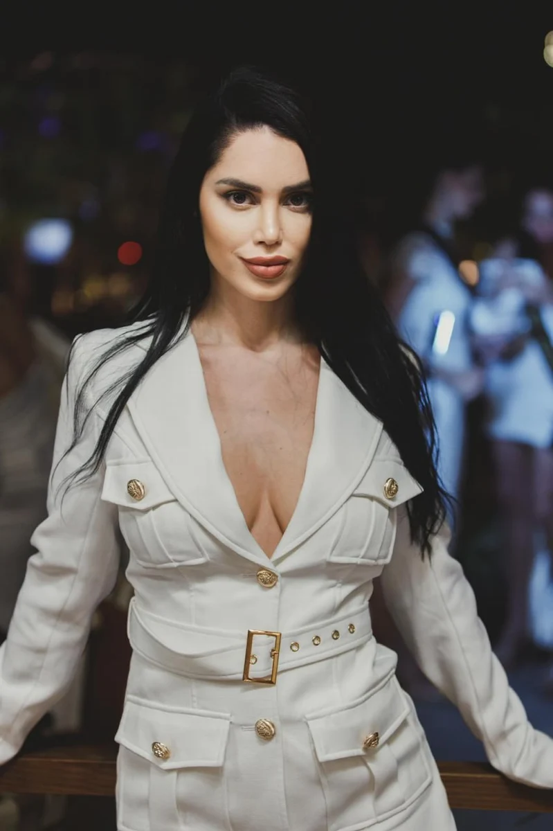Carmen escort in Dubai