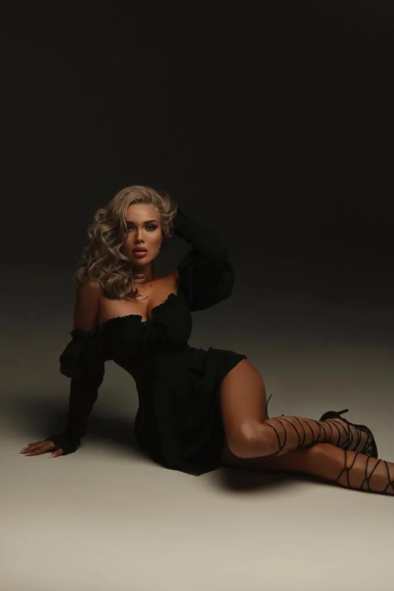 Dana escort in Dubai