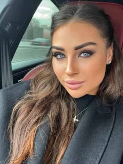Eva escort in Dubai