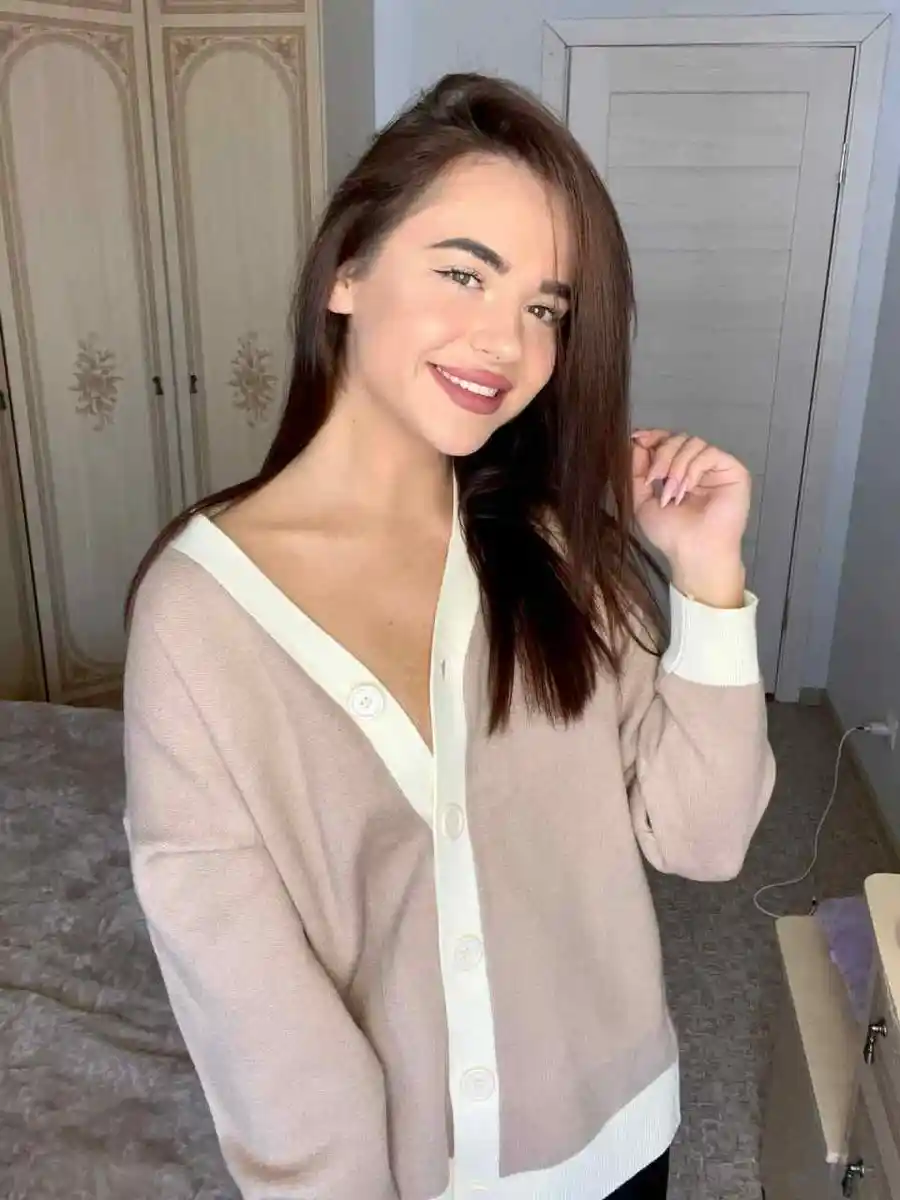 Karina escort in Dubai