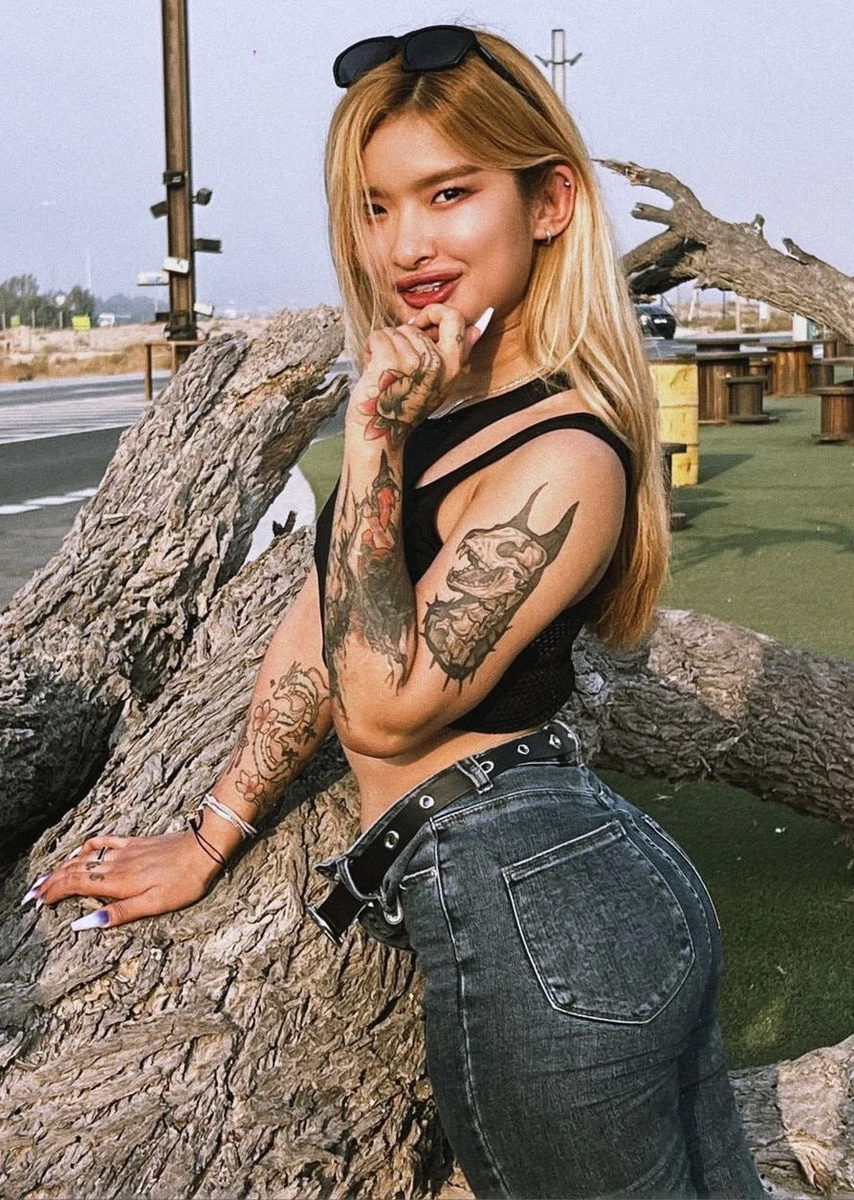 Kim escort in Dubai