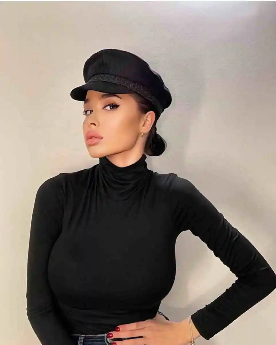 Lana  escort in Dubai