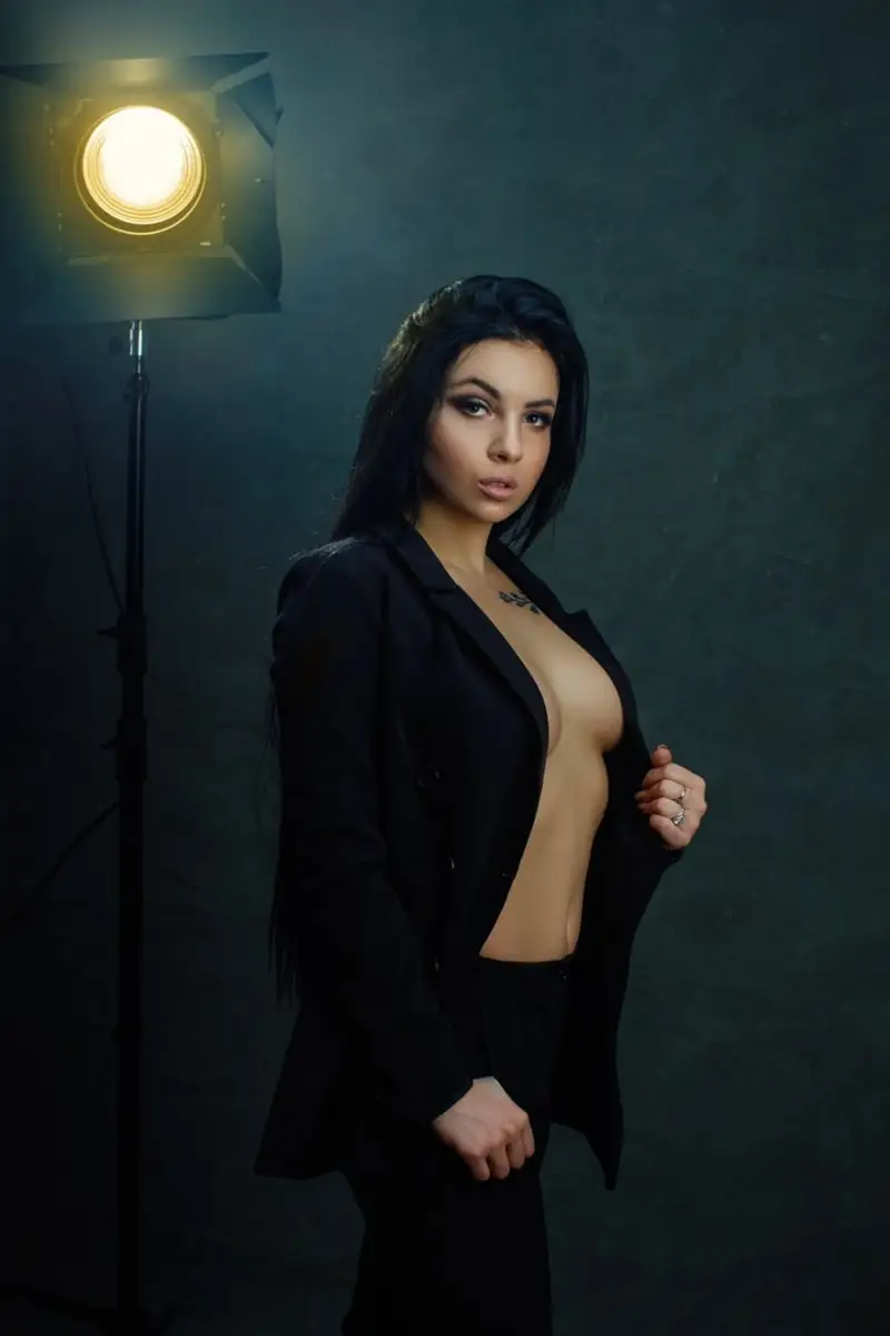 Luna escort in Dubai