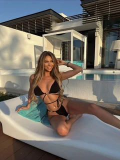 Maria escort in Dubai