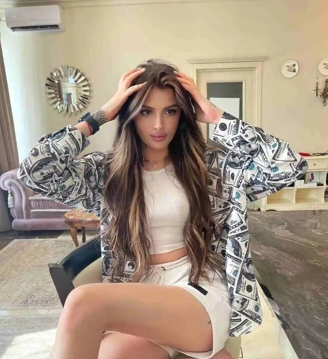 Melania escort in Dubai