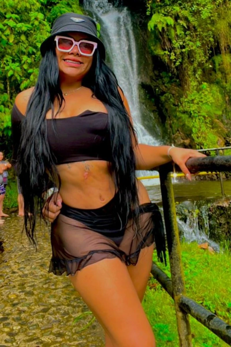 Mia escort in Dubai