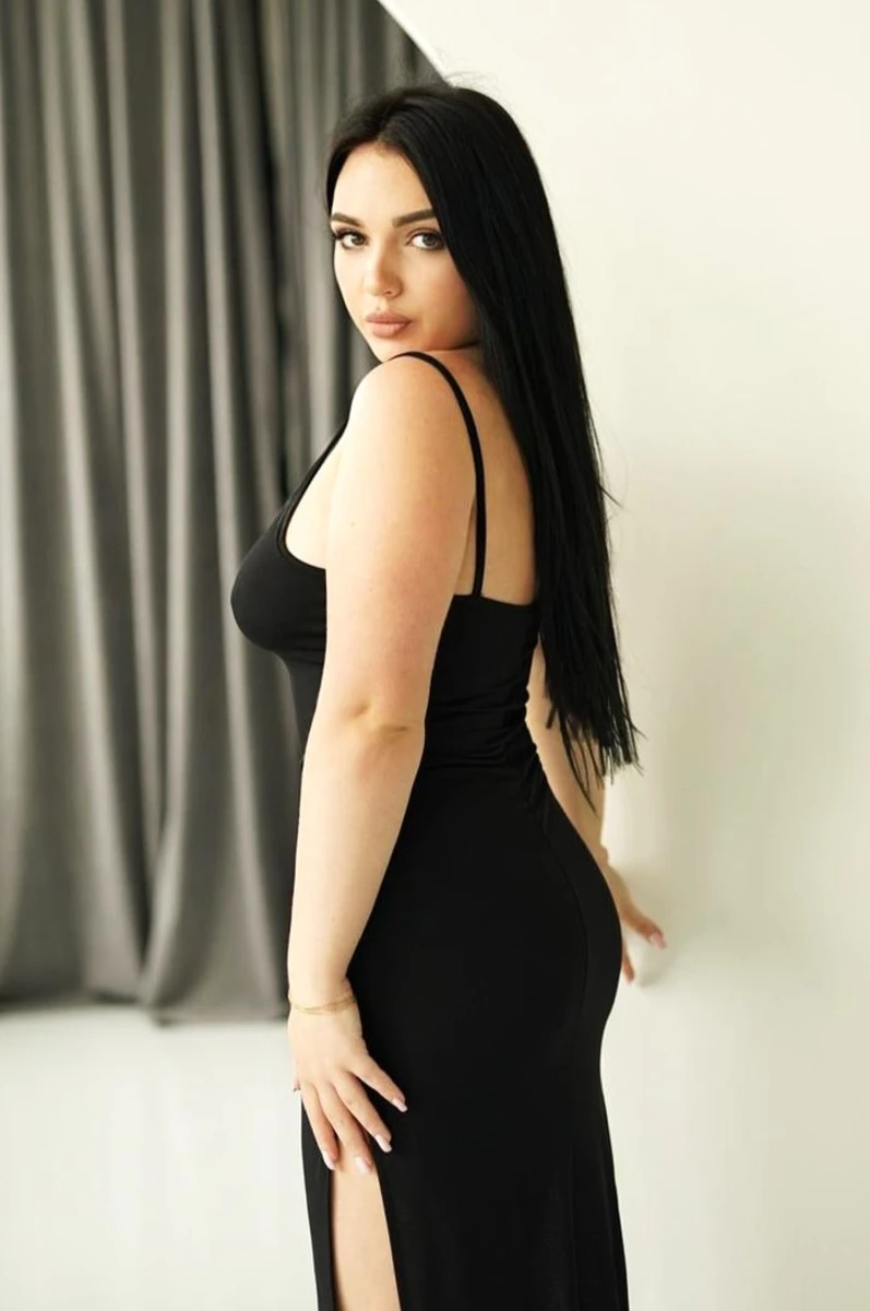 Valeria escort in Dubai
